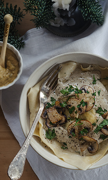 Ravioles De Fêtes Aux Champignons, Poulet, Ricotta & Moutarde Aux Cèpes ...